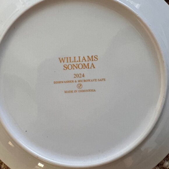 Brand New In Box Williams Sonoma Lunar New Year Salad Plates Set of 4 - Picture 7 of 7